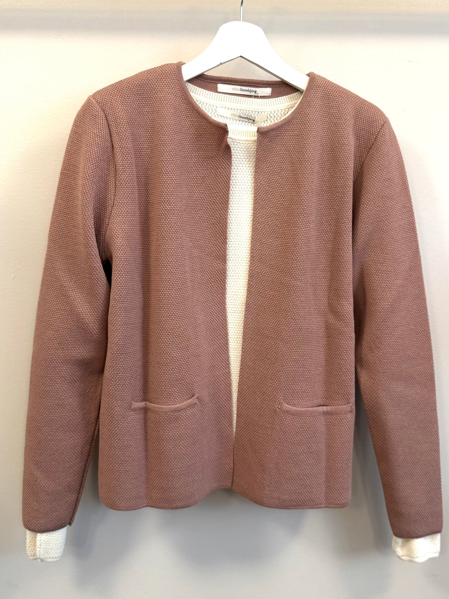 SibinLinnebjerg Cardigan | Sense | Merino Wool Mix | Dark Nude